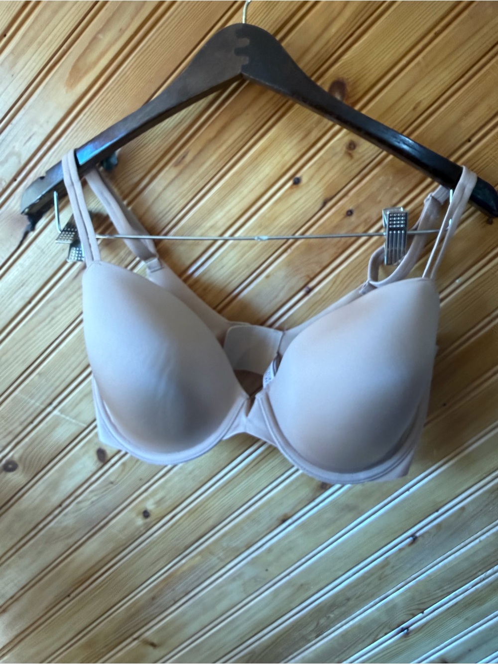 Victoria’s Secret lined Demi 34DDD Bra in Nude